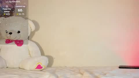 ana_sofia1_ online show from 04.28.26