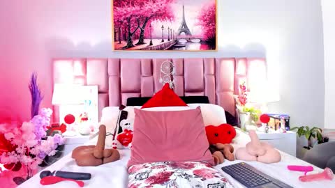 anaa_bellaa online show from 12.19.25