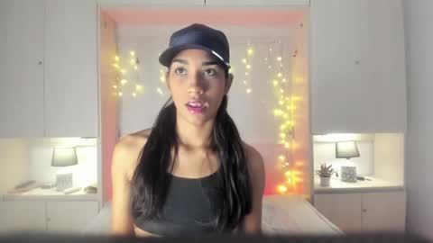 anaacollins_ online show from 04.02.26
