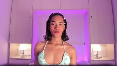 anaacollins_ online show from 04.30.26