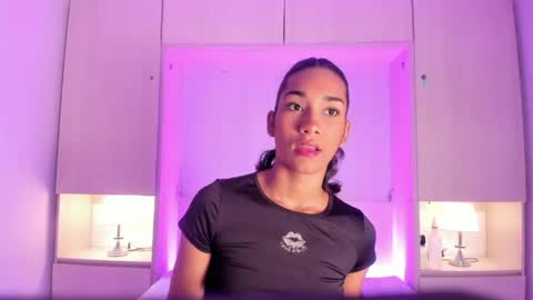 anaacollins_ online show from 05.01.26
