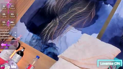 anabacker01 online show from 10.10.25