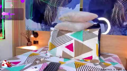 anabacker01 online show from 12.16.25