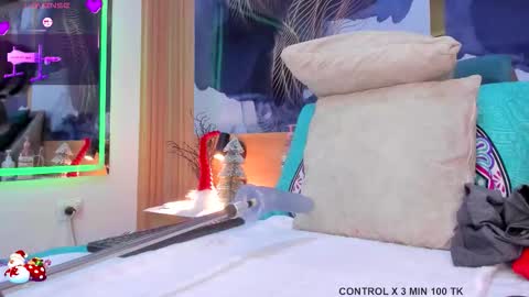 anabacker01 online show from 12.20.25