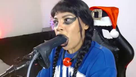 anabel alice gandara  online show from 12.20.24