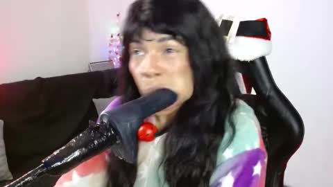 anabel alice gandara  online show from 12.23.24