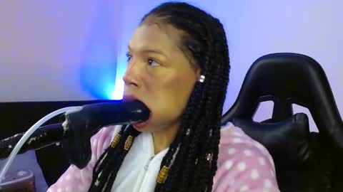 anabel alice gandara  online show from 01.19.25