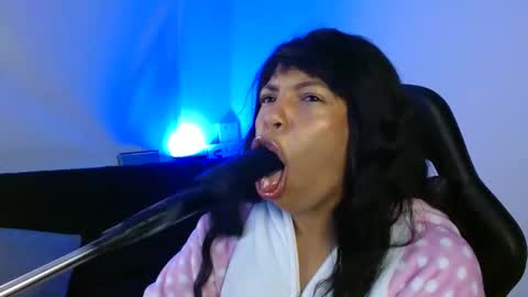 anabel alice gandara  online show from 02.04.25