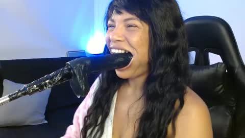 anabel alice gandara  online show from 02.04.25