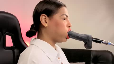 anabel alice gandara  online show from 09.28.25