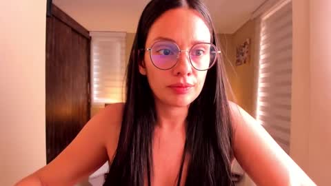 Snapshot of anabel_25 chatting on 01.20.25 Anabel online show from 01.20.25