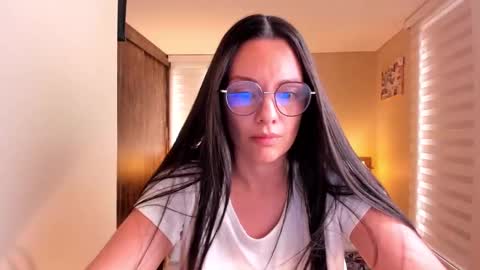 Snapshot of anabel_25 chatting on 01.21.25 Anabel online show from 01.21.25