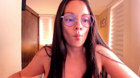 Snapshot of anabel_25 chatting on 01.31.25 Anabel online show from 01.31.25