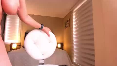 Snapshot of anabel_25 chatting on 02.04.25 Anabel online show from 02.04.25