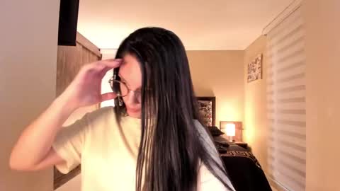 Snapshot of anabel_25 chatting on 03.05.25 Anabel online show from 03.05.25