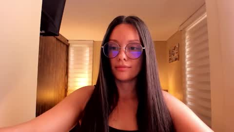 Snapshot of anabel_25 chatting on 09.14.25 Anabel online show from 09.14.25