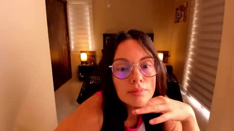 Snapshot of anabel_25 chatting on 10.22.25 Anabel online show from 10.22.25