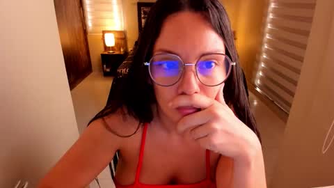 Snapshot of anabel_25 chatting on 10.23.25 Anabel online show from 10.23.25