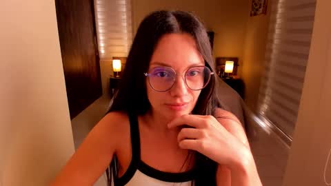 Snapshot of anabel_25 chatting on 10.29.25 Anabel online show from 10.29.25