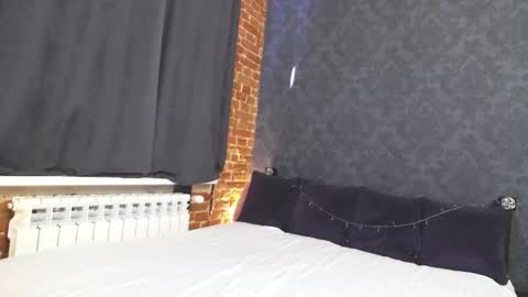 Snapshot of anabelblack chatting on 10.14.25 Anna online show from 10.14.25