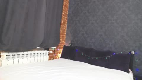 Snapshot of anabelblack chatting on 10.15.25 Anna online show from 10.15.25