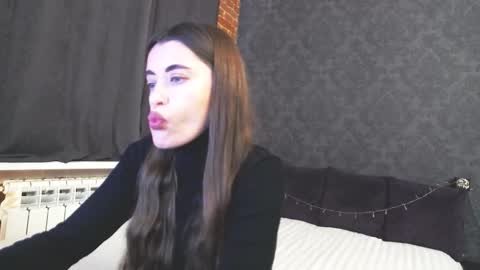 Snapshot of anabelblack chatting on 11.24.25 Anna online show from 11.24.25