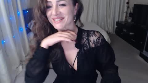 Snapshot of anabelsweet chatting on 10.06.25 Milana online show from 10.06.25