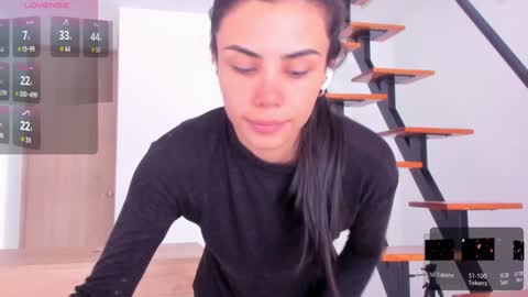 Ana Henao or Annie... Follow me ahenaocb Insta  X online show from 12.24.24