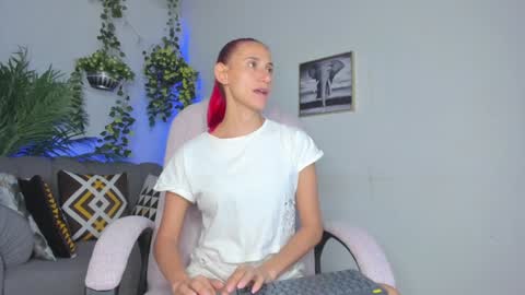 Anahi online show from 02.01.25