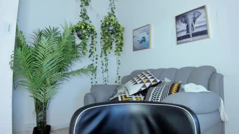 Anahi online show from 03.12.25