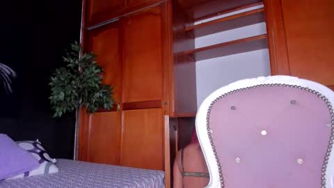 Anahi online show from 10.13.25