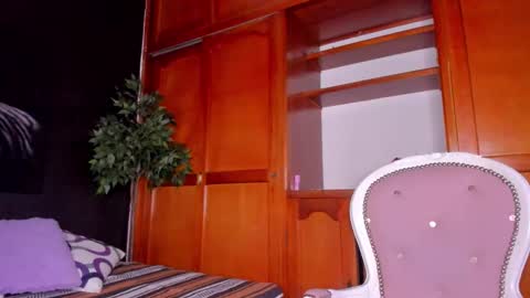 Anahi online show from 10.21.25