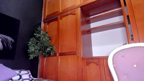 Anahi online show from 10.26.25