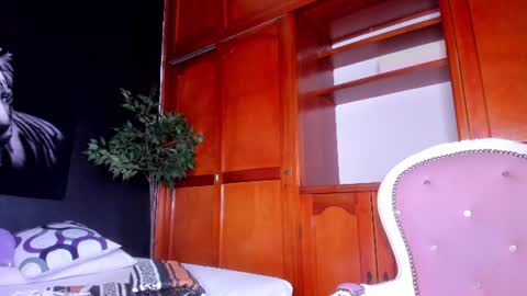 Anahi online show from 07.25.26