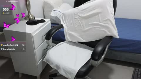 Snapshot of anahi_moore chatting on 02.01.25 Anahi Private is Open belly bigboobs bbw pantyhose squirt -domi nora fullmachine gravity dildo lovense online show from 02.01.25