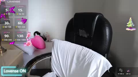 Snapshot of anahi_moore chatting on 11.18.25 Anahi Private is Open belly bigboobs bbw pantyhose squirt -domi nora fullmachine gravity dildo lovense online show from 11.18.25