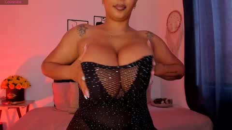 Snapshot of anahi_ryan chatting on 03.26.26 Ana online show from 03.26.26