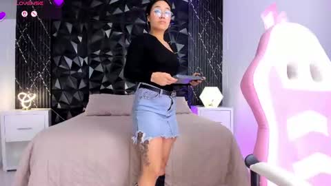 Snapshot of anaiaclarck chatting on 07.20.26 Im Sara online show from 07.20.26