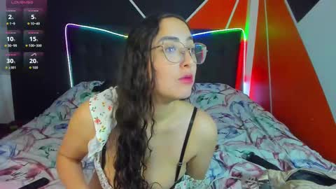 Snapshot of anais_and_matt chatting on 09.28.25 ANAIS MATT online show from 09.28.25