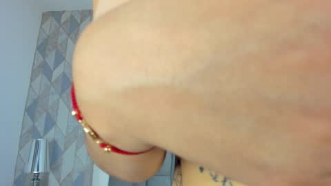   online show from 01.11.25