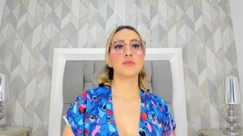   online show from 02.01.25