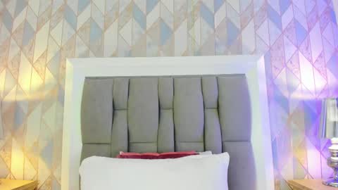   online show from 03.10.25