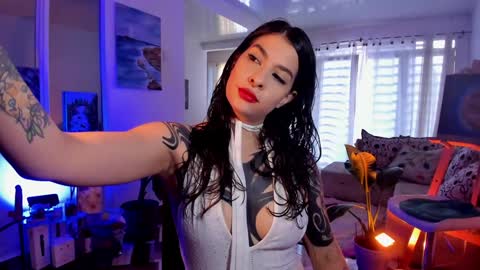 Mariana  online show from 02.08.25