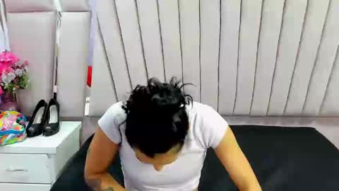 AbbyAndAntonela online show from 02.15.25