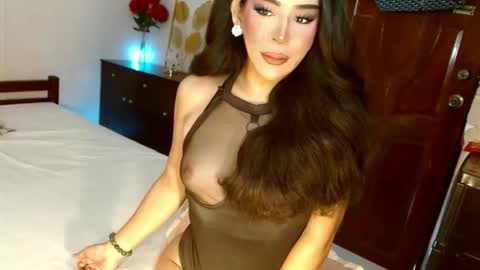 Thena online show from 04.24.26