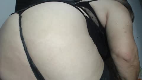 Snapshot of analsexy69x chatting on 02.28.25 analsexy online show from 02.28.25