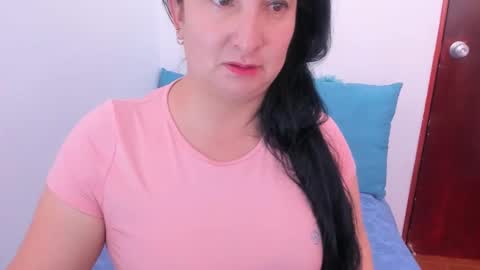 Snapshot of anamaria288 chatting on 11.08.25 anamaria288 online show from 11.08.25