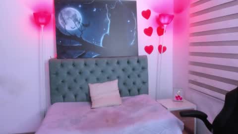  Ana Maria  online show from 02.25.25