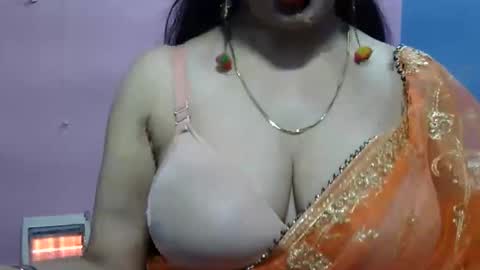 Snapshot of anamika794088 chatting on 01.04.25 anamika794088 online show from 01.04.25