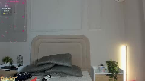 Snapshot of anamonroee chatting on 09.15.25 anamonroee online show from 09.15.25